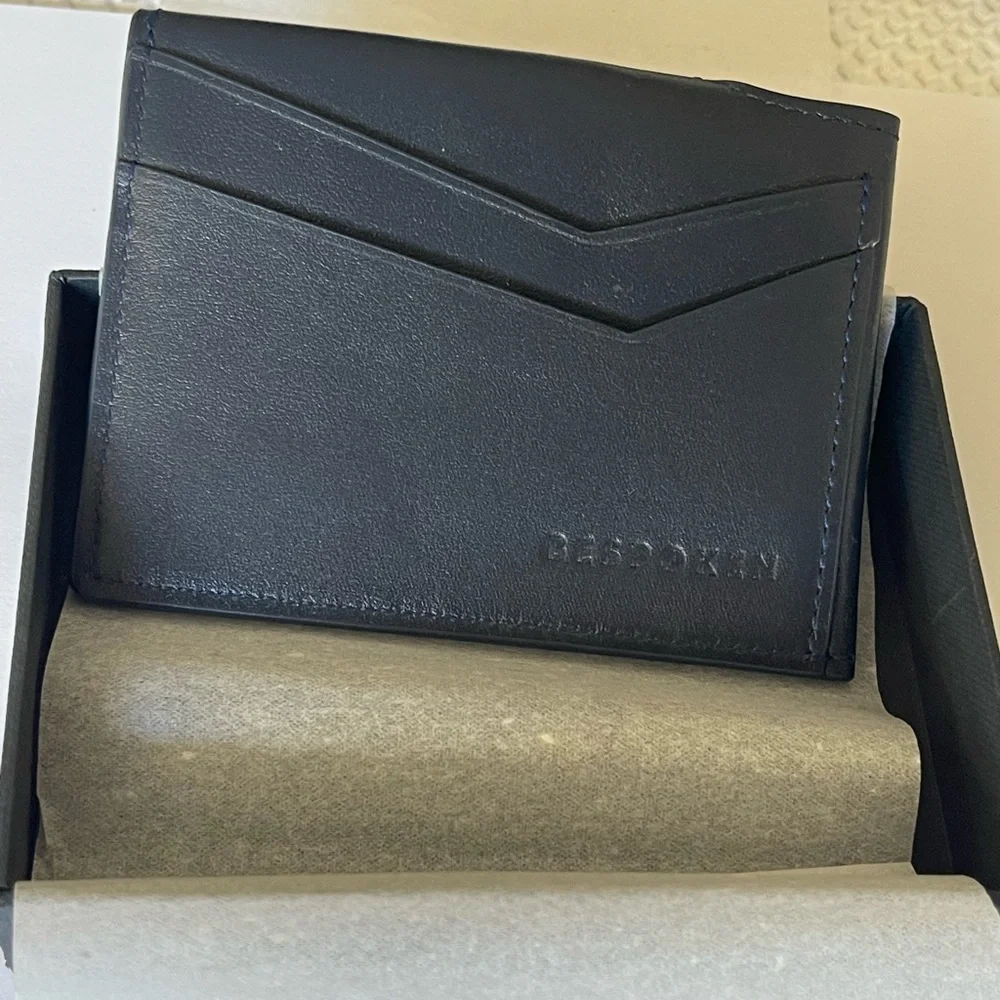 Bespoken navy card holder